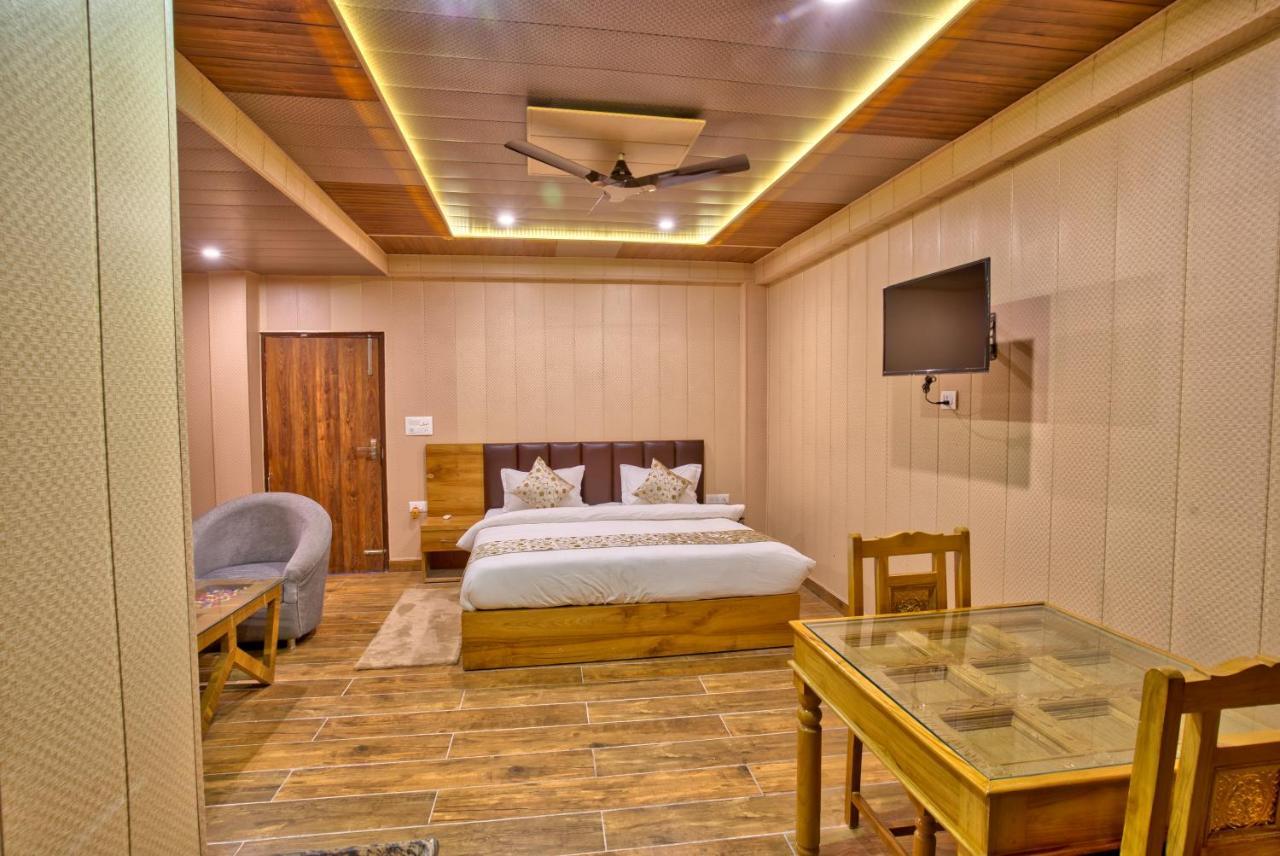 Yogved Hospitality & Resort Rishīkesh 外观 照片