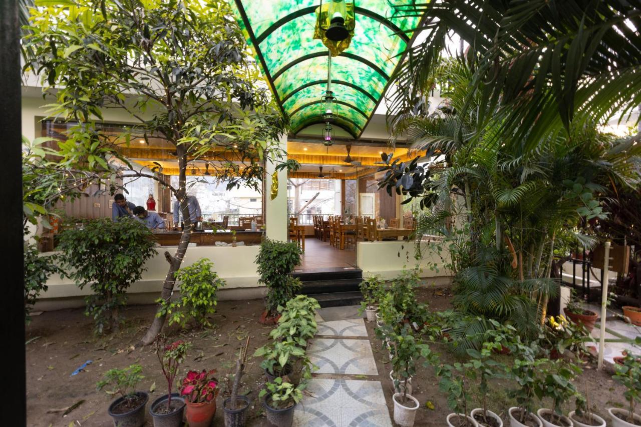 Yogved Hospitality & Resort Rishīkesh 外观 照片