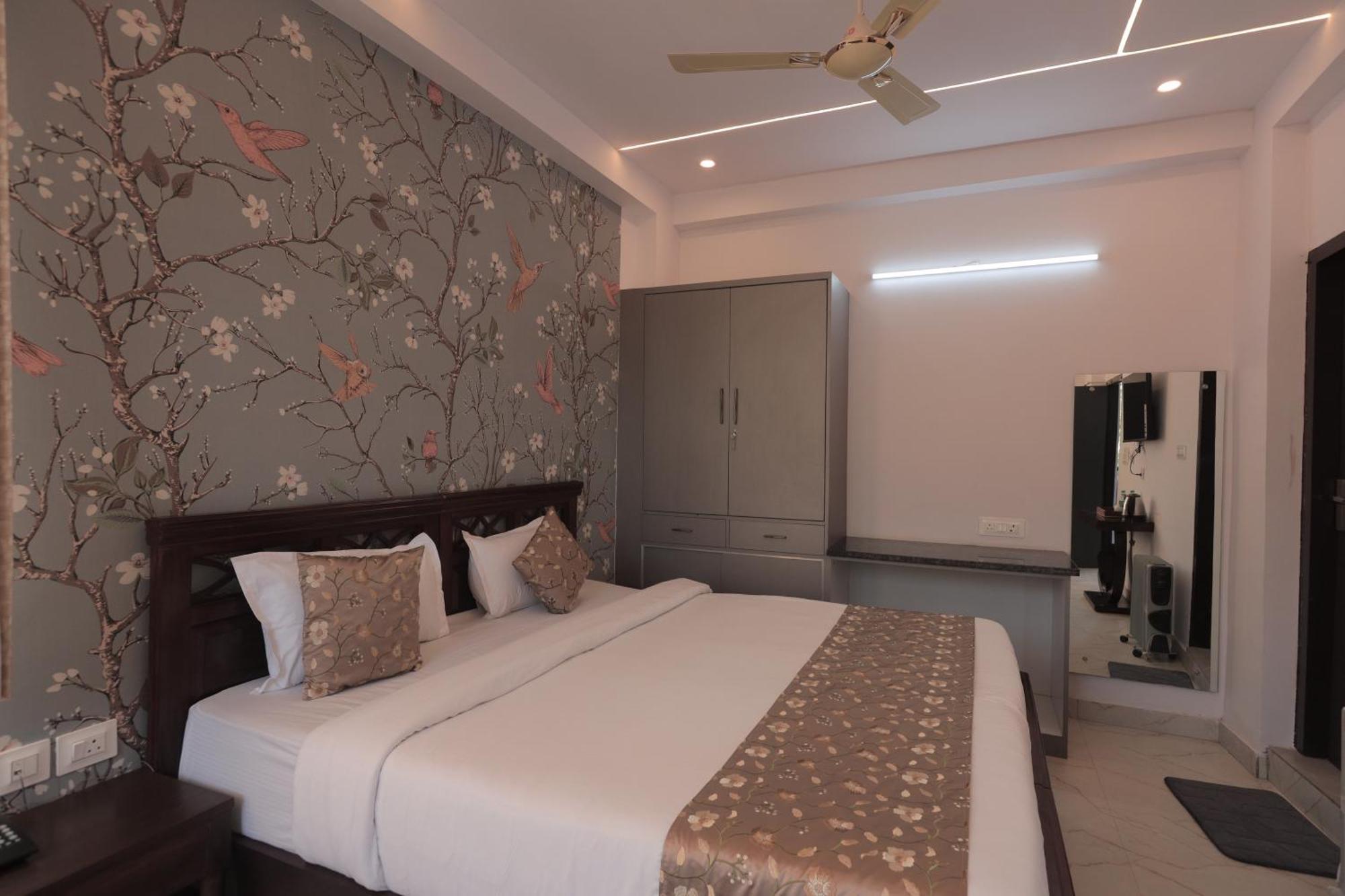 Yogved Hospitality & Resort Rishīkesh 外观 照片