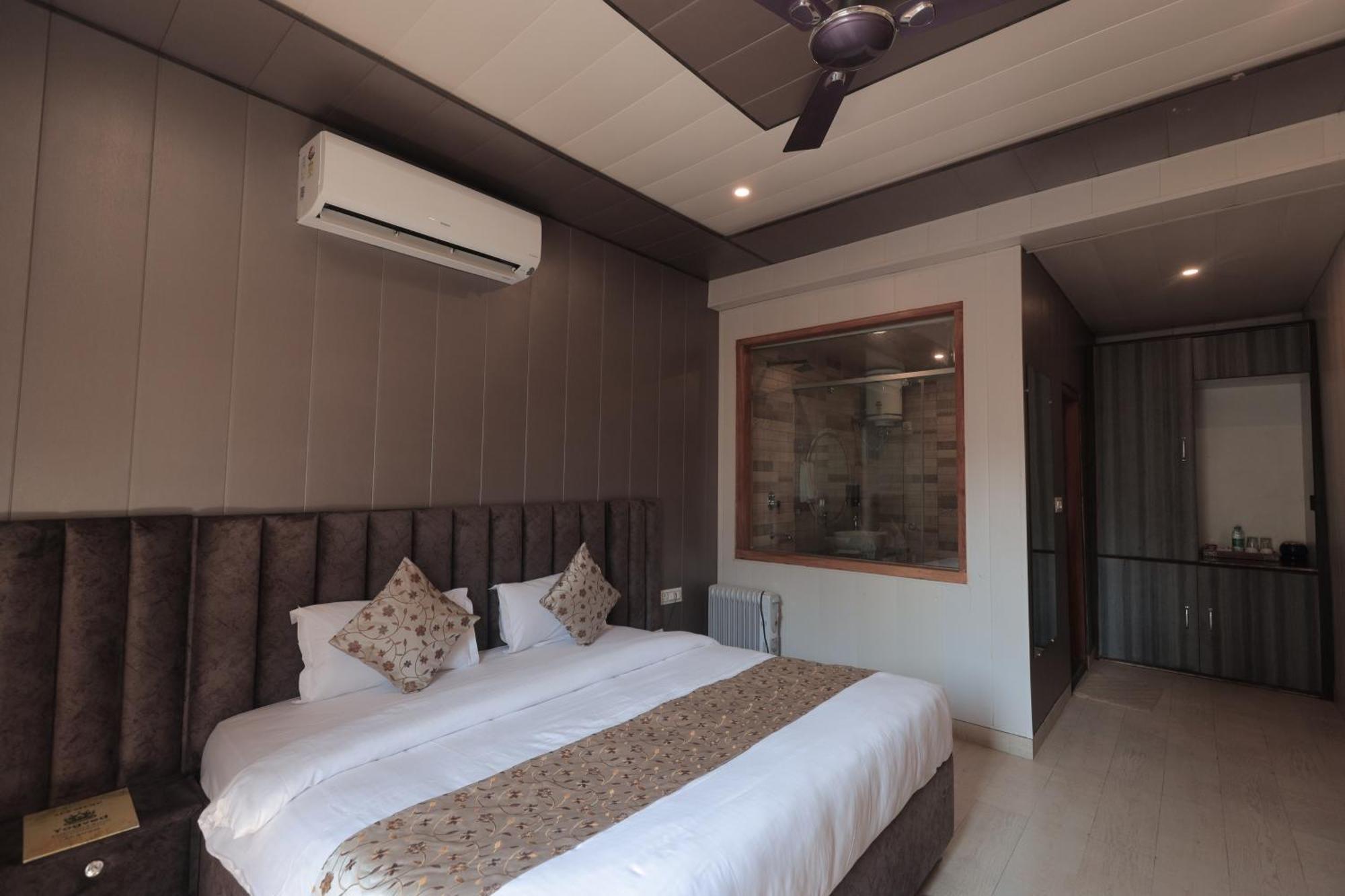 Yogved Hospitality & Resort Rishīkesh 外观 照片
